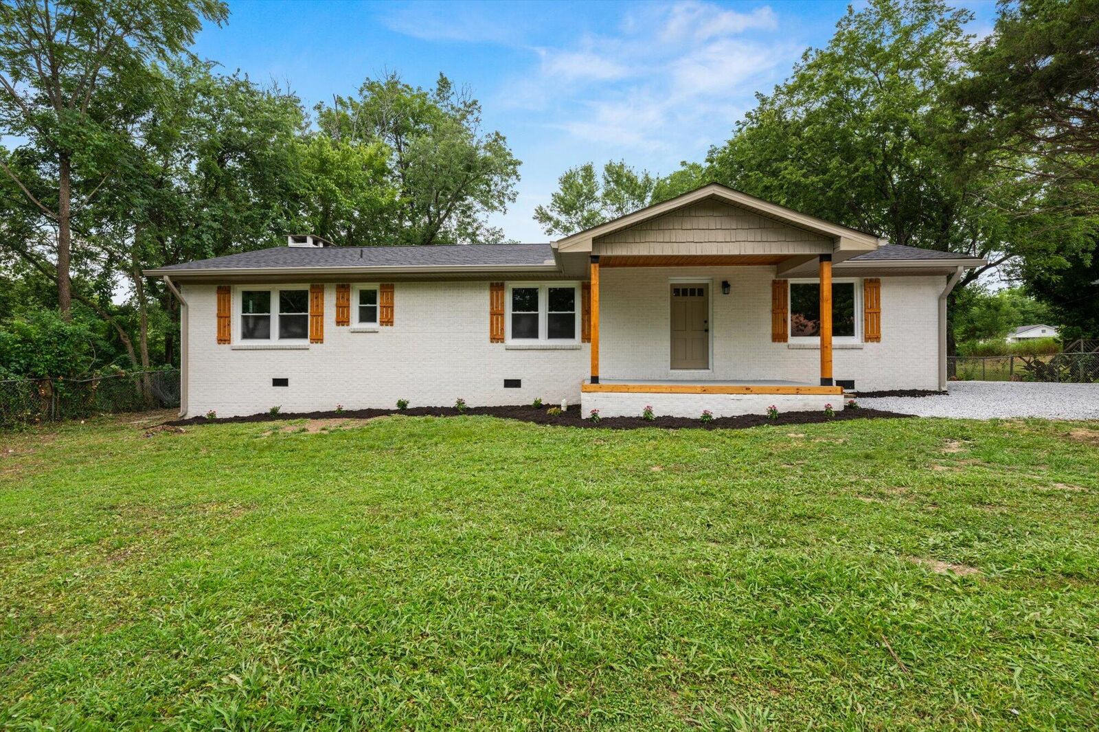 Property Photo:  308 N Georgia Avenue  TN 37331 