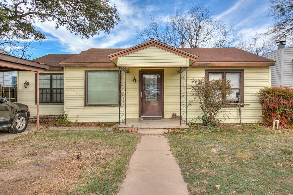 Property Photo:  1518 Preusser Street  TX 76903 