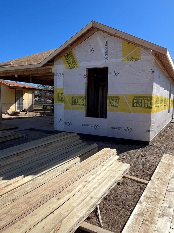 Property Photo:  633 W Ave Z  TX 76903 