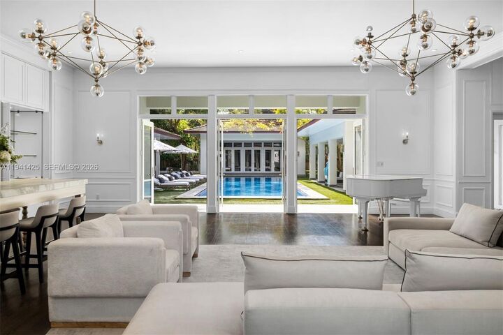 Property Photo: 4100 Kiaora St FL 33133