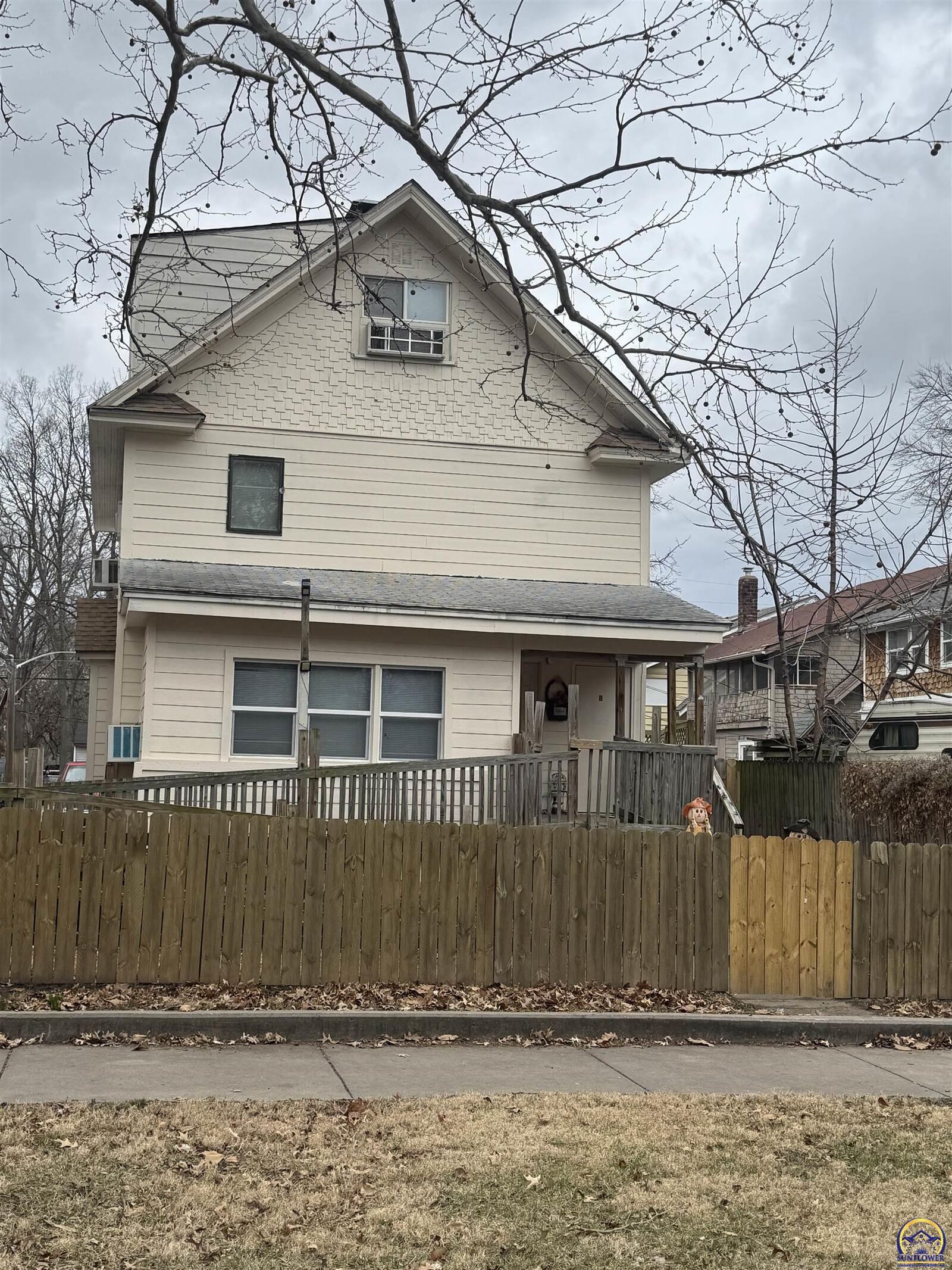 Property Photo:  1109 SW Lincoln St  KS 66604 