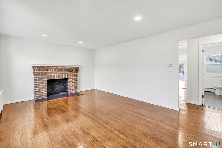 Property Photo:  140 Shawmut Avenue  CT 06473 