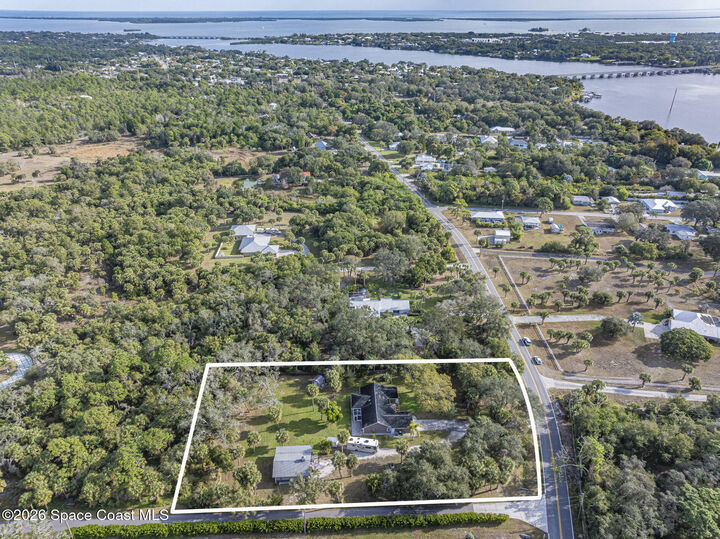 Property Photo:  9673 Fleming Grant Road  FL 32976 