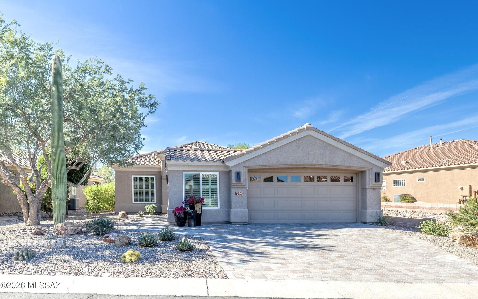 Property Photo:  13243 N Sunset Mesa Drive  AZ 85658 