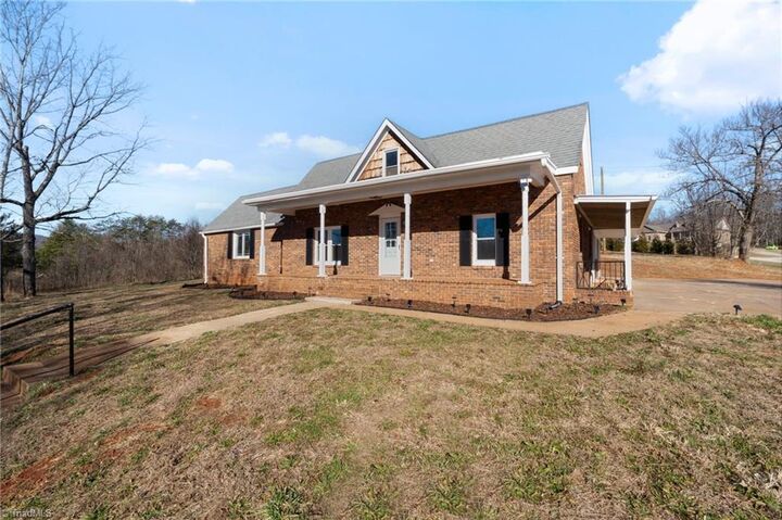 Property Photo:  4254 Sparta Road  NC 28659 