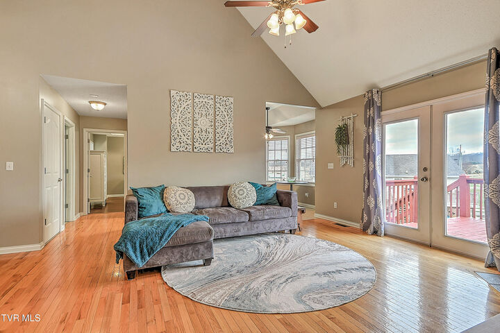 Property Photo:  444 Alfalfa Lane  TN 37659 