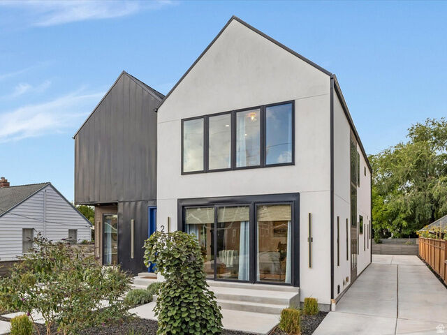 Property Photo: 2215 E 3205 S UT 84109