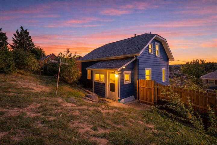 Property Photo:  285 Patterson Avenue  PA 15017 