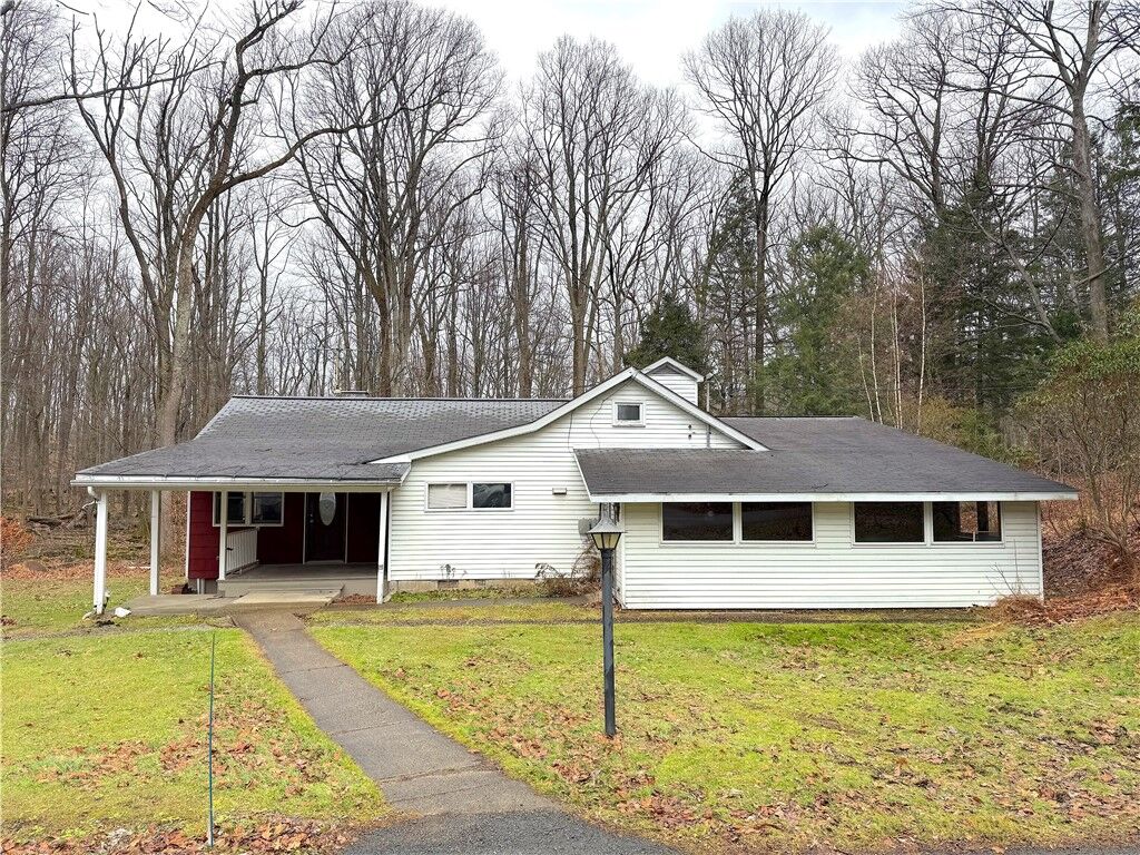 Property Photo: 671 Solomon Temple Road PA 15650