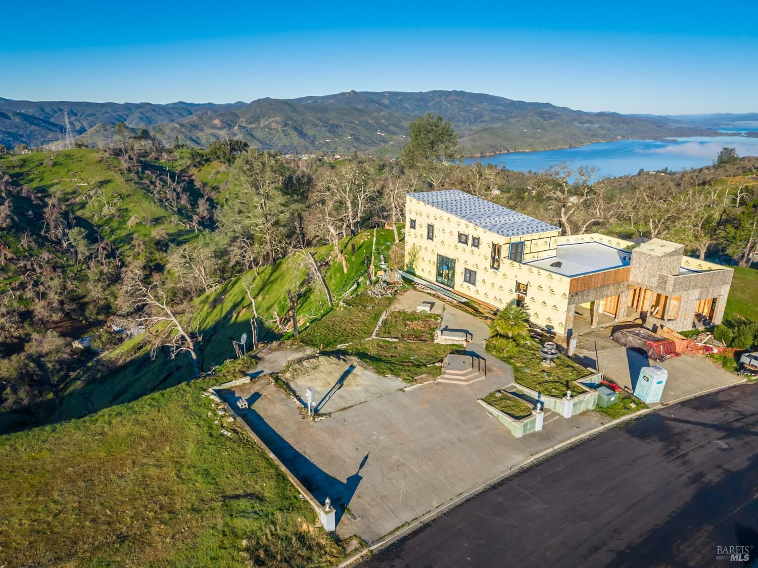Property Photo:  1131 Headlands Drive  CA 94558 