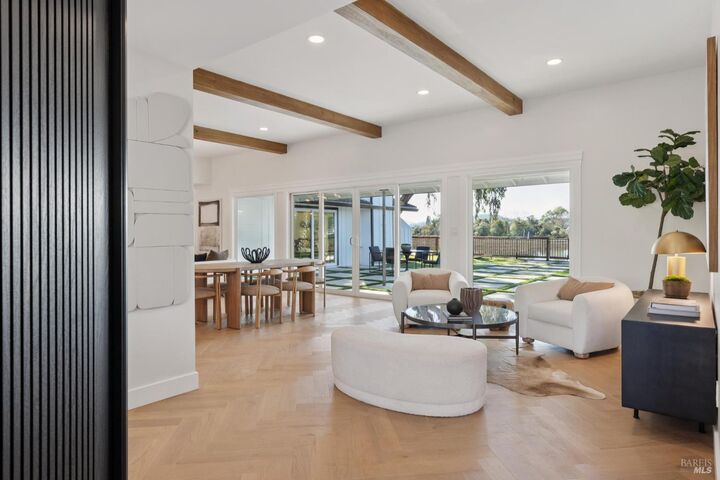 Property Photo:  44 Summit Avenue  CA 94901 