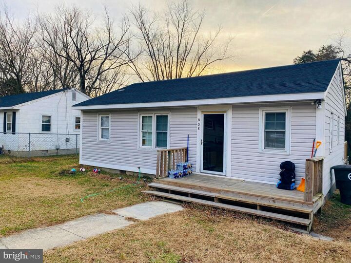 Property Photo: 608 Decatur Avenue MD 21804