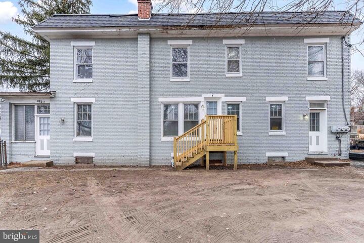 Property Photo:  109 Royal Terrace  PA 17103 