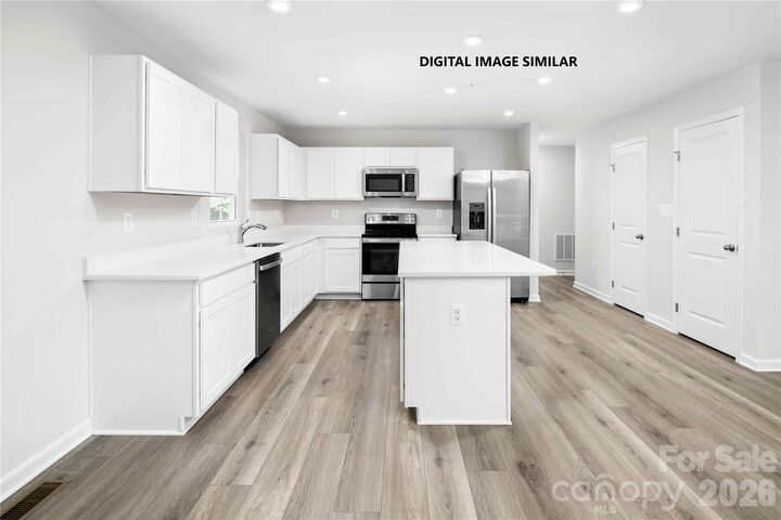 Property Photo:  466 Derbyshire Street 2121  SC 29720 