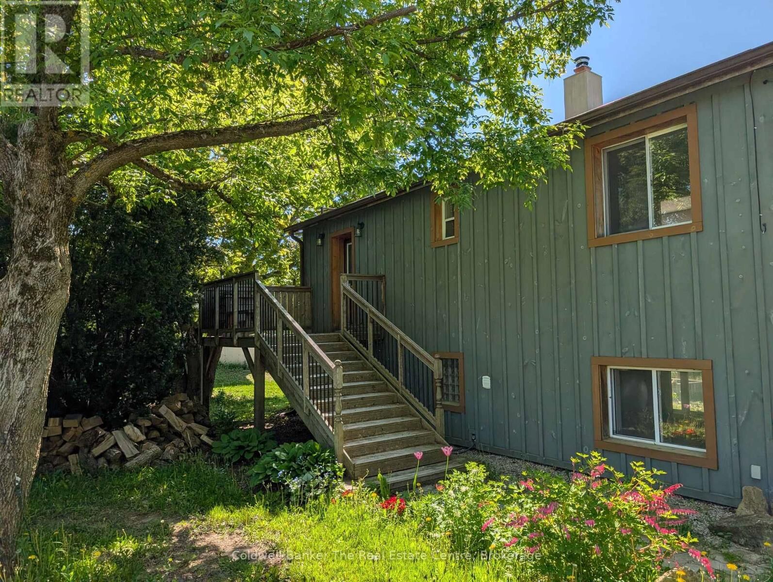 Property Photo: 1229 County Road 124 ON N0C 1M0