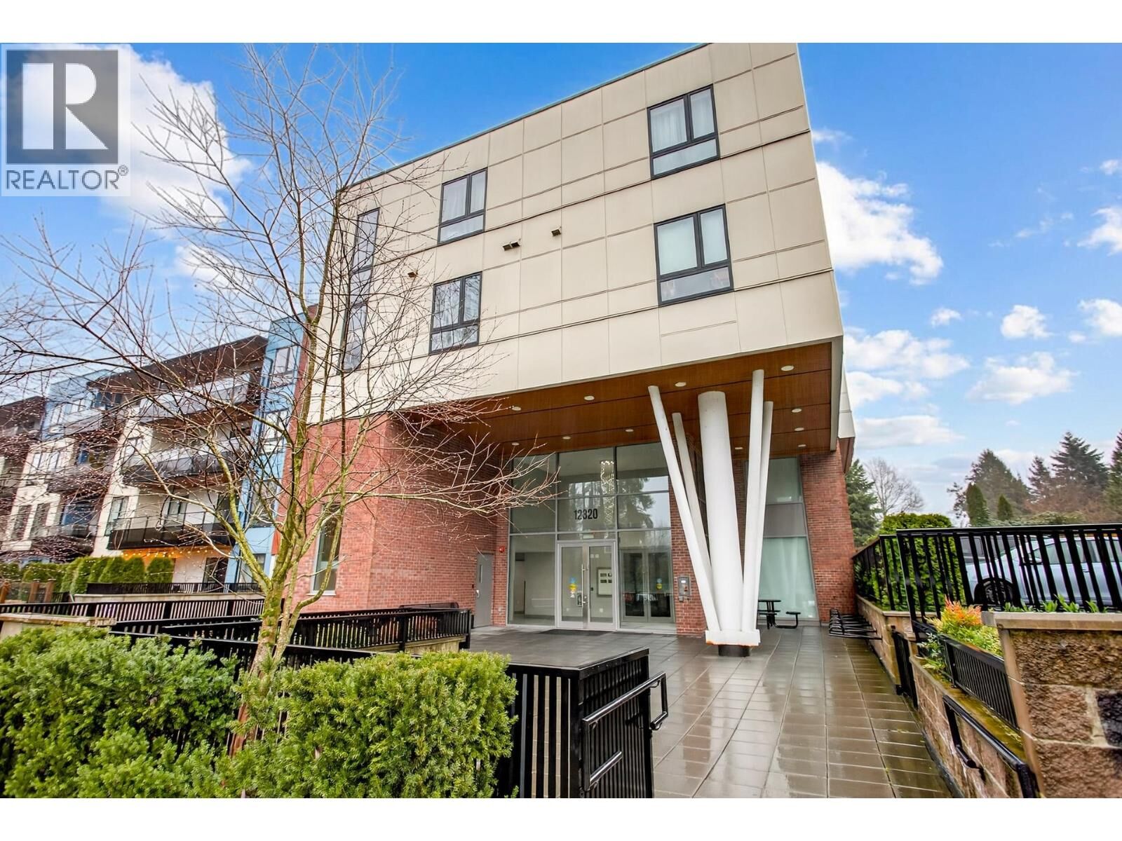 Property Photo: 12320 222 Street 303 BC V2X 4K8