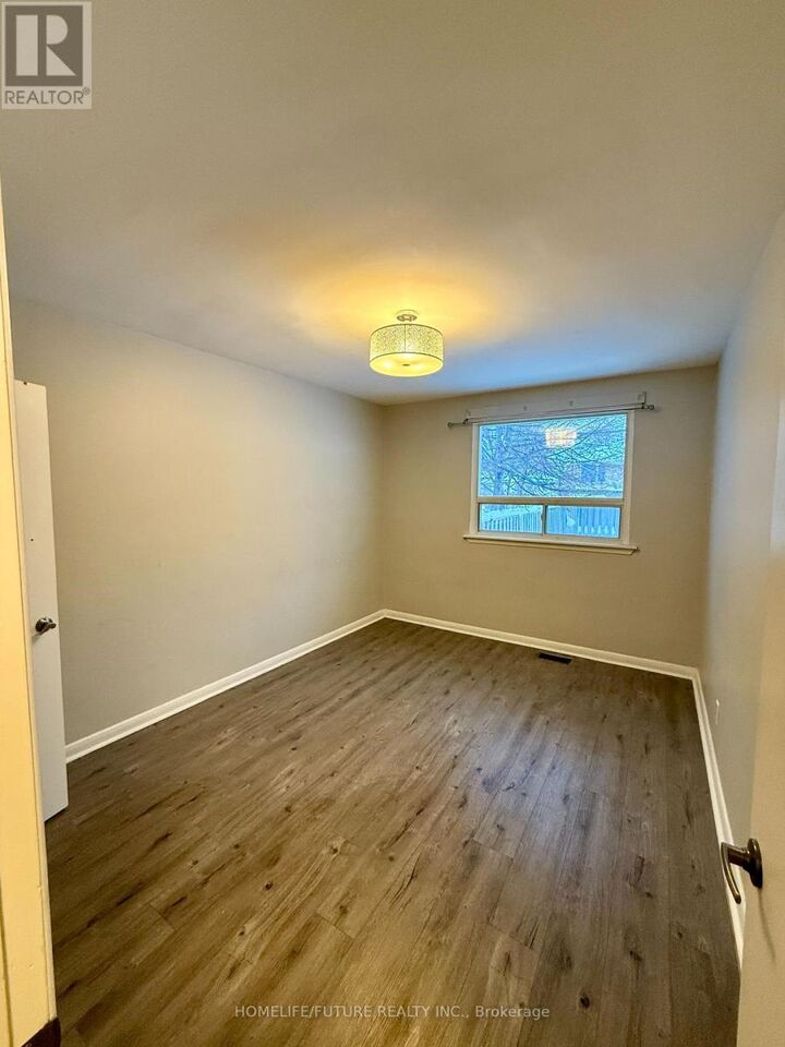 Property Photo:  68 Tulloch Drive Main  ON L1S 2S5 