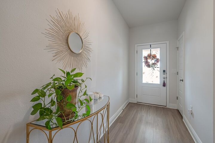 Property Photo: 126 Tide Water Dr FL 32456