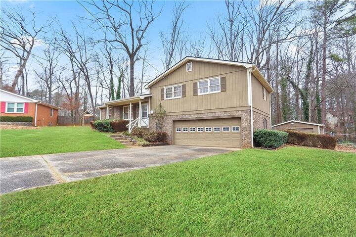 Property Photo: 1132 Lafayette Drive SW GA 30126