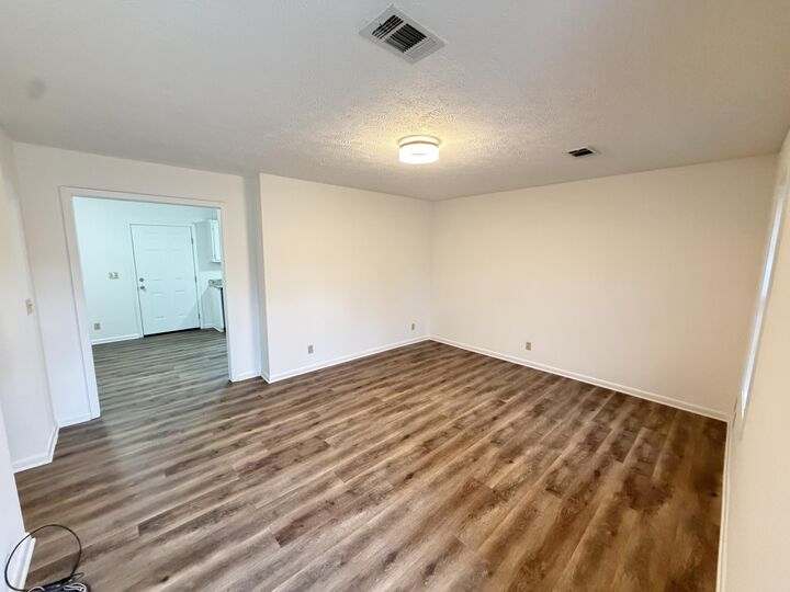 Property Photo: 93 Robin St MS 39702