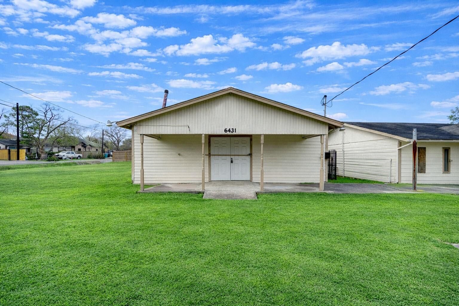 Property Photo:  6433 Eastland Street  TX 77028 