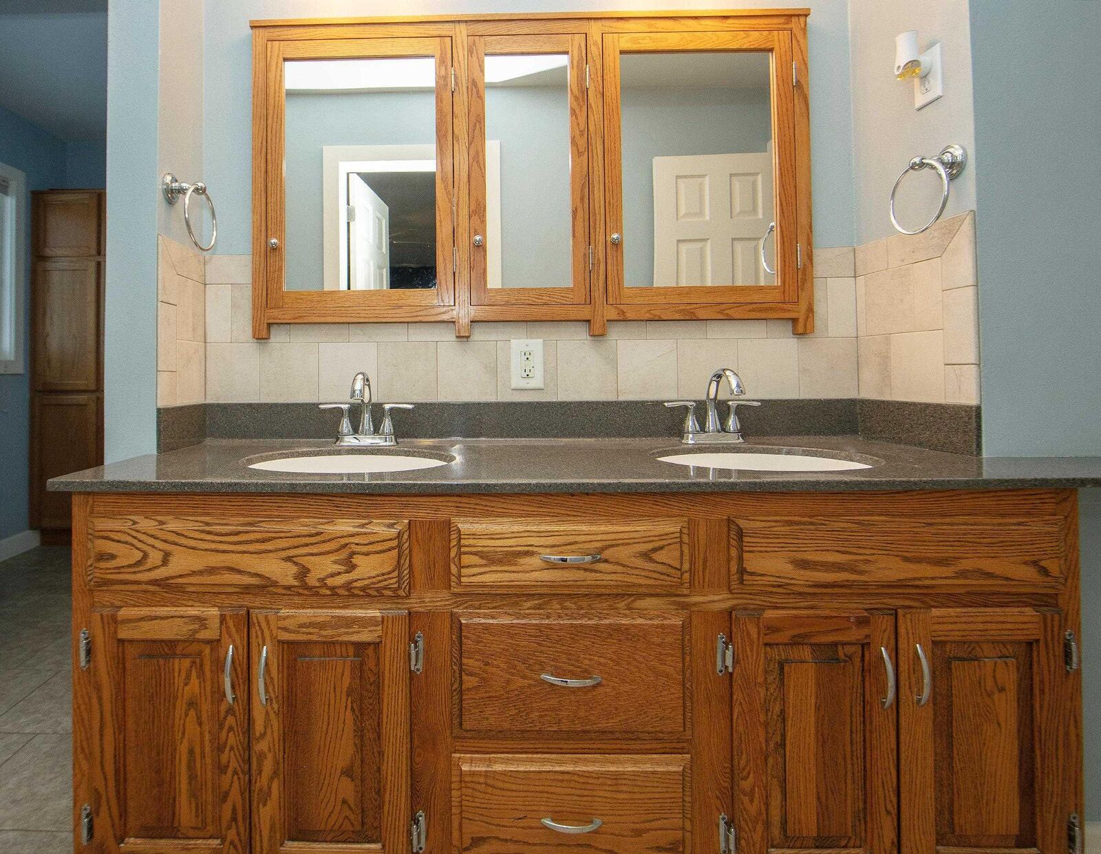 Property Photo:  215 Landmark Drive  IA 50667 