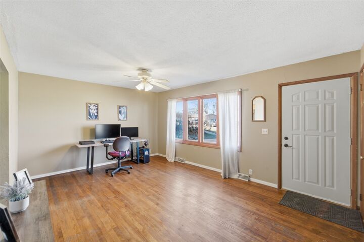 Property Photo:  1407 Horse N Buggy Drive  IA 50003 