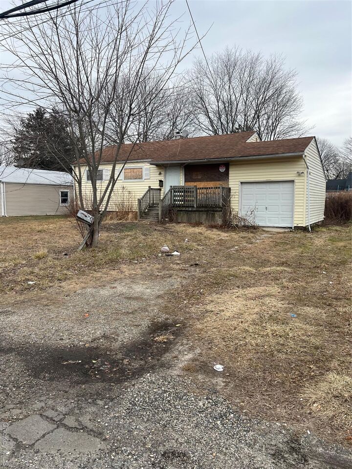 Property Photo:  743 Hoffman Avenue  NY 11713 