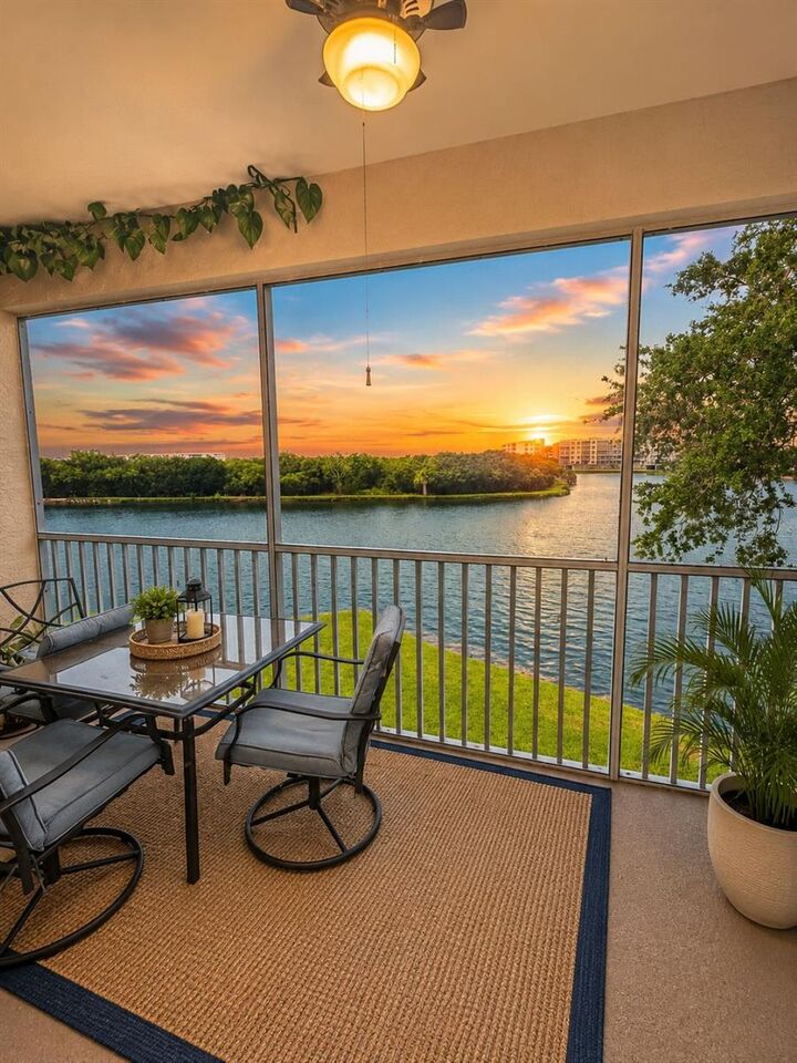 Property Photo: 6363 99th Way N 12I FL 33708