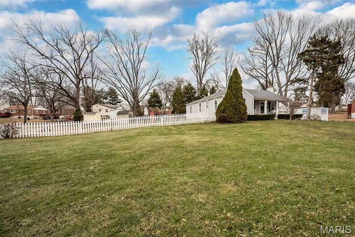 Property Photo: 1475 Saint Catherine Street MO 63033
