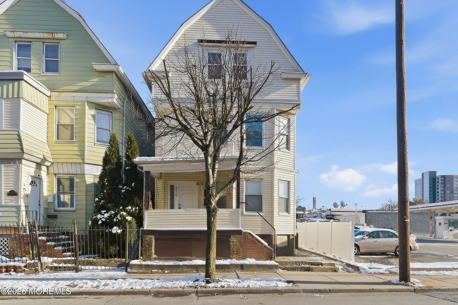 Property Photo:  216 Oakwood Avenue  NJ 07050 