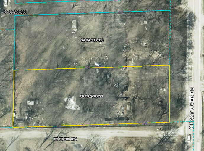 Property Photo: 468 N East River Road IL 60016