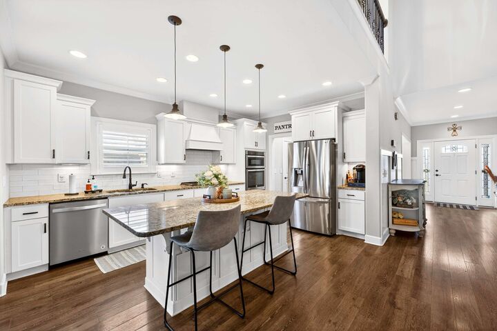 Property Photo:  127 Waters Hill Cir  TN 37087 