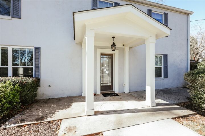 Property Photo:  375 Best Drive  GA 30601 