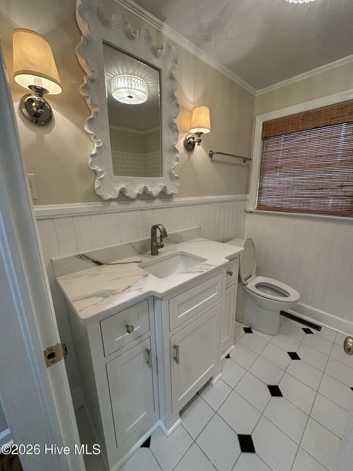 Property Photo: 305 Country Club Drive NC 28562