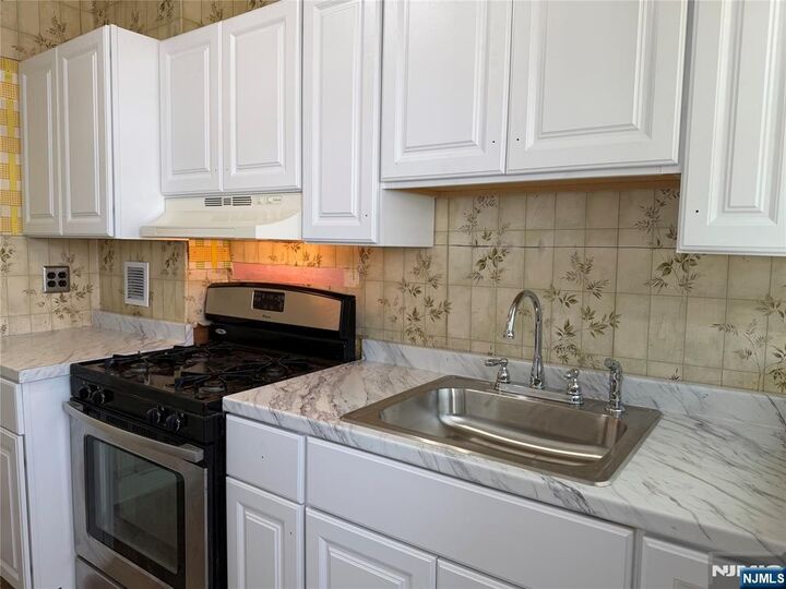 Property Photo:  234 Lafayette Avenue  NJ 07506 