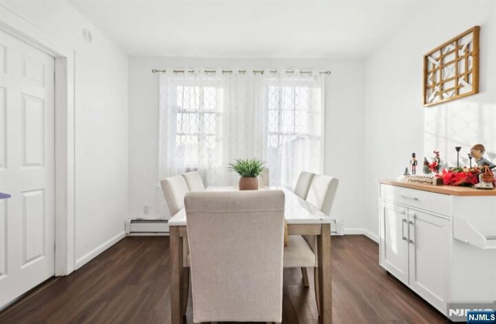 Property Photo:  20 Borig Place 1  NJ 07644 