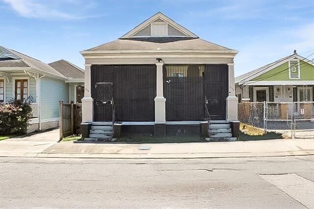 Property Photo:  1634 N Rocheblave Street  LA 70119 