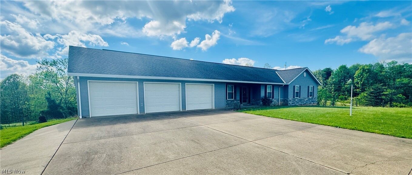Property Photo:  2533 Oak Hill Road  OH 45724 