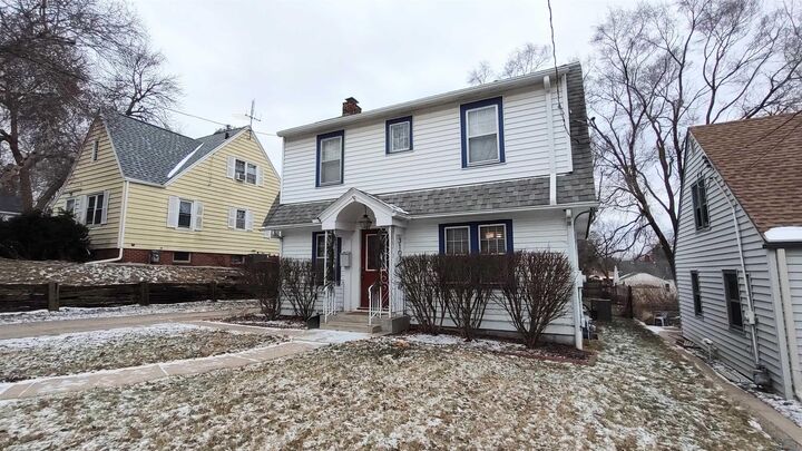 Property Photo: 3107 Summit St. IA 51104