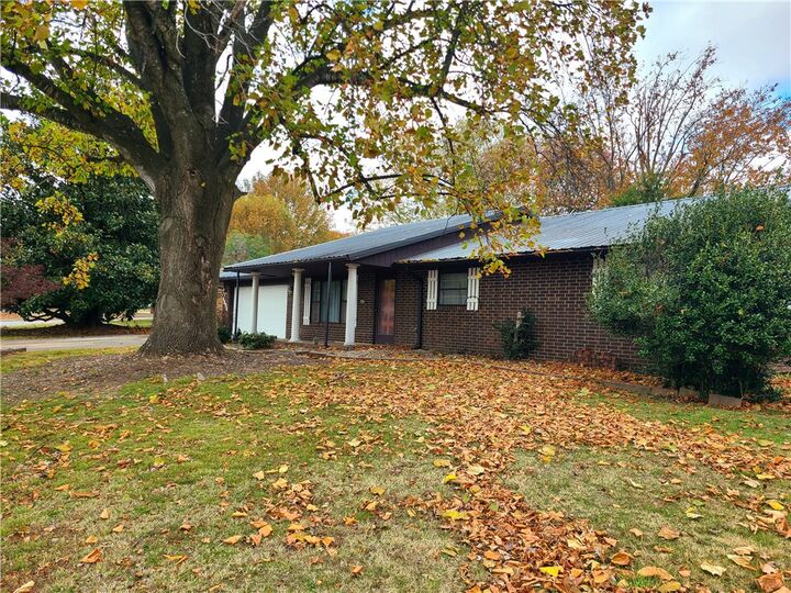 Property Photo:  4006 Miller Drive  AR 72762 