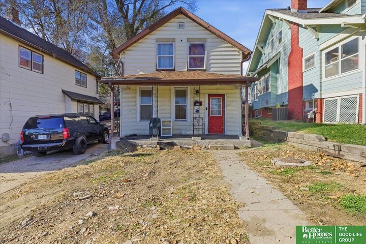 Property Photo:  1334 S 25 Street  NE 68105 