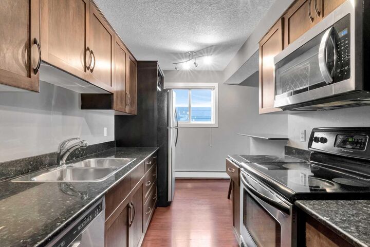 Photo de la propriété:  931 2 Avenue NW 302  AB T2N 0E7 