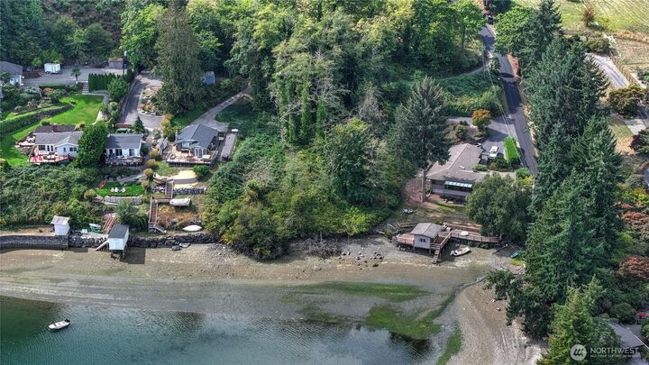 Property Photo:  2400  24th Street NW  WA 98335 