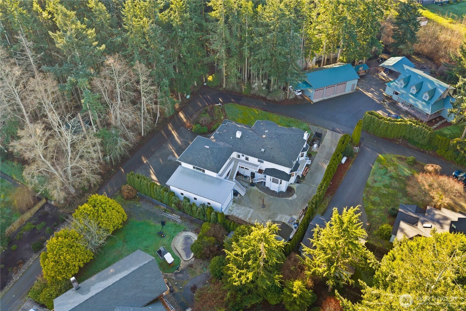 Property Photo:  2115  Fairway Lane  WA 98277 