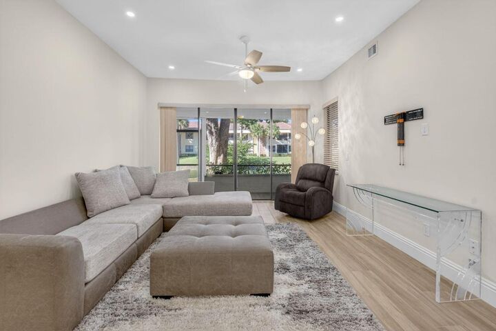 Property Photo:  7484 La Paz Boulevard 103  FL 33433 