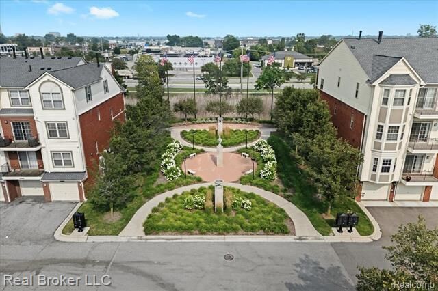 Property Photo:  1546 Devon Lane  MI 48084 