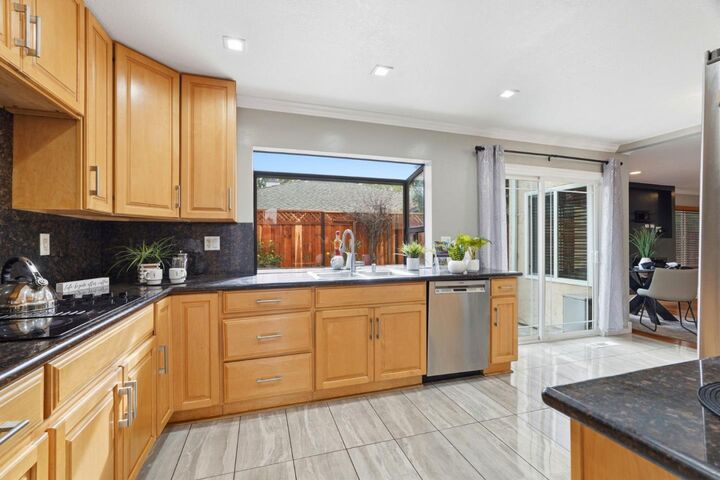 Property Photo:  4802 Rio Vista  CA 95129 