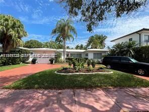 Property Photo:  1070 N Shore Dr  FL 33141 