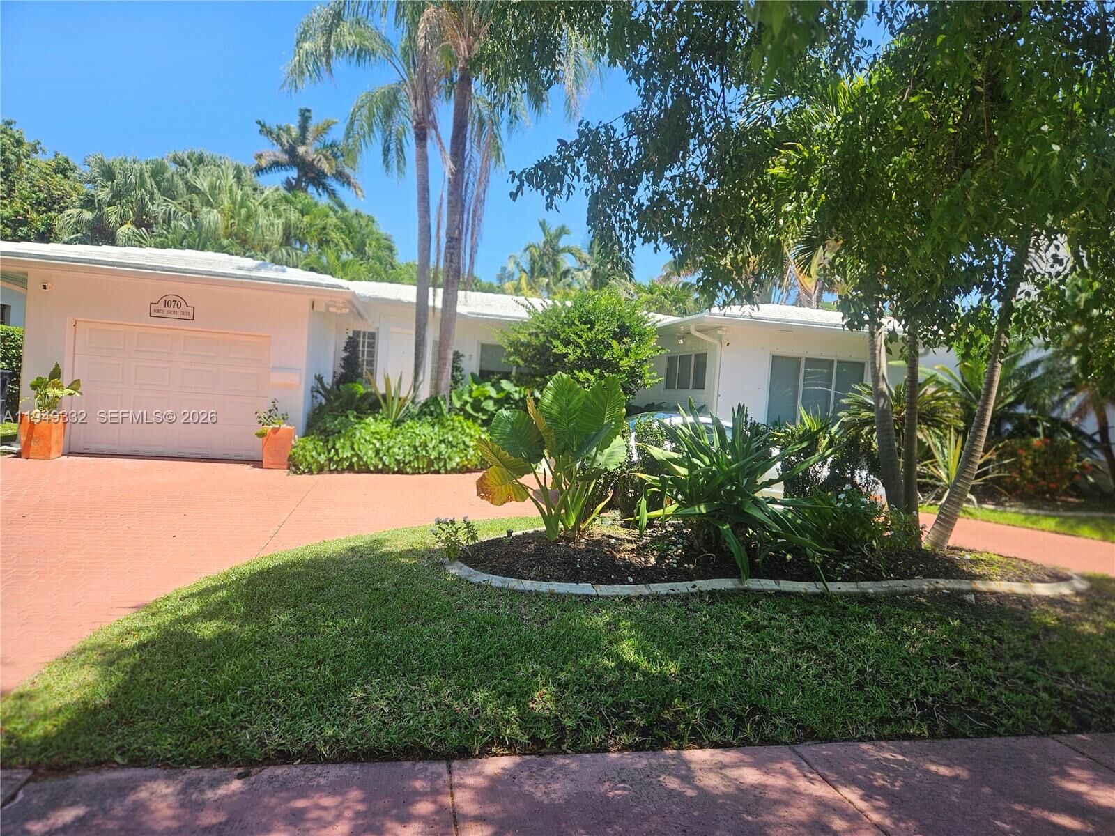 Property Photo:  1070 N Shore Dr  FL 33141 